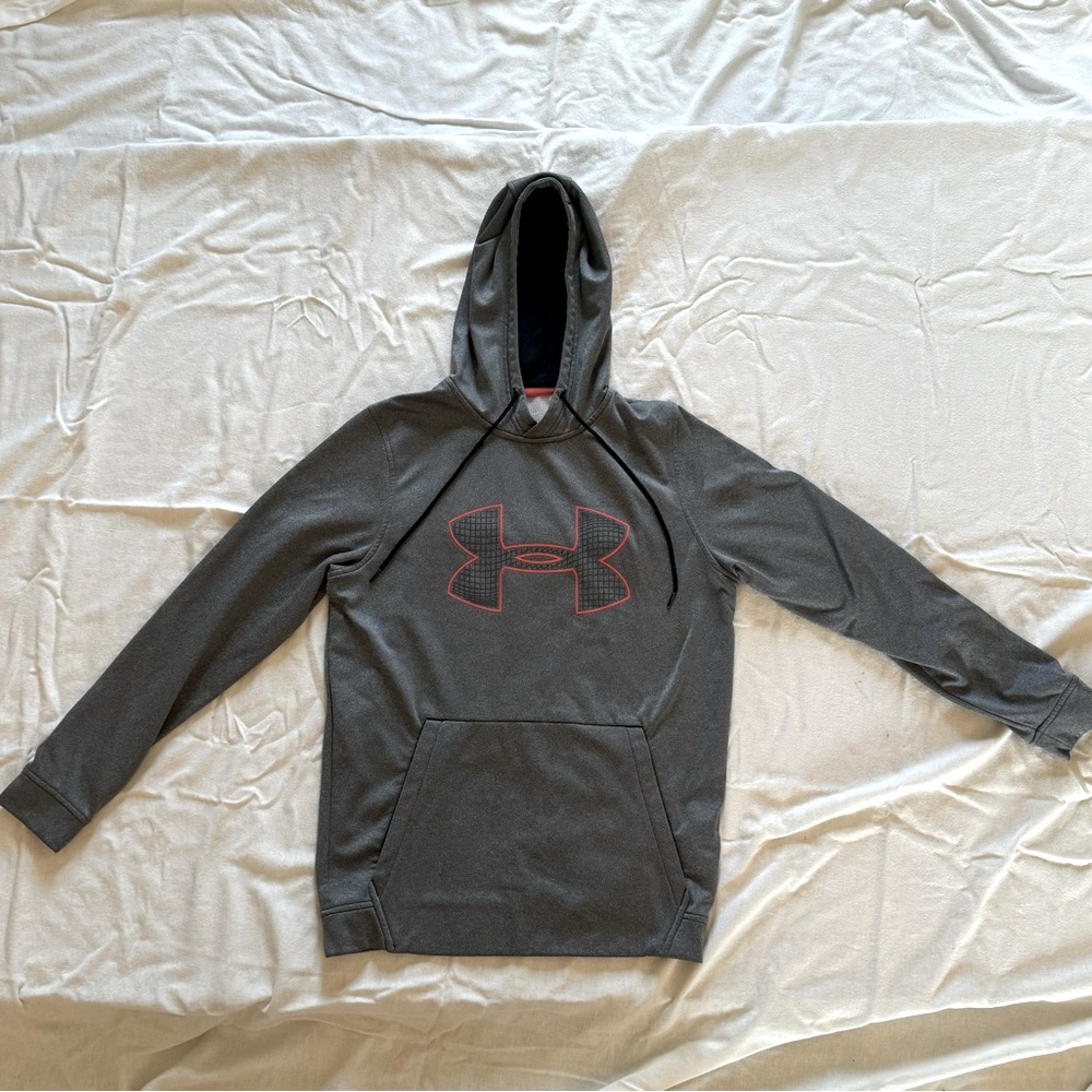 Men’s Under Armour sweatshirt - (used)
